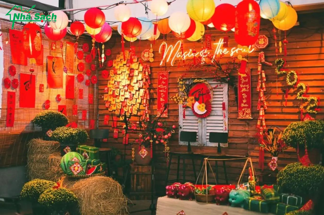 Trang trí quán cafe bằng đèn lồng mang đậm phong cách Á Đông